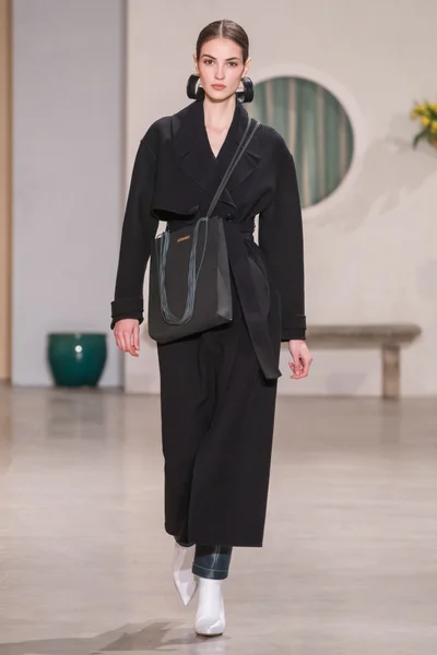 Look 20